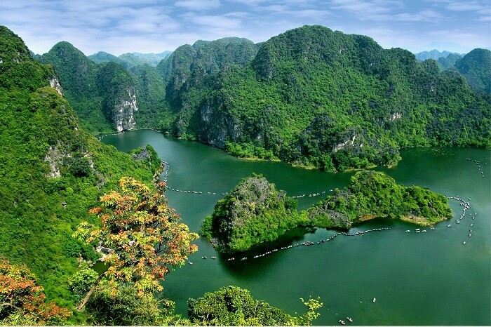 Trang An Scenic Landscape Complex is also known as "Ha Long Bay on land"